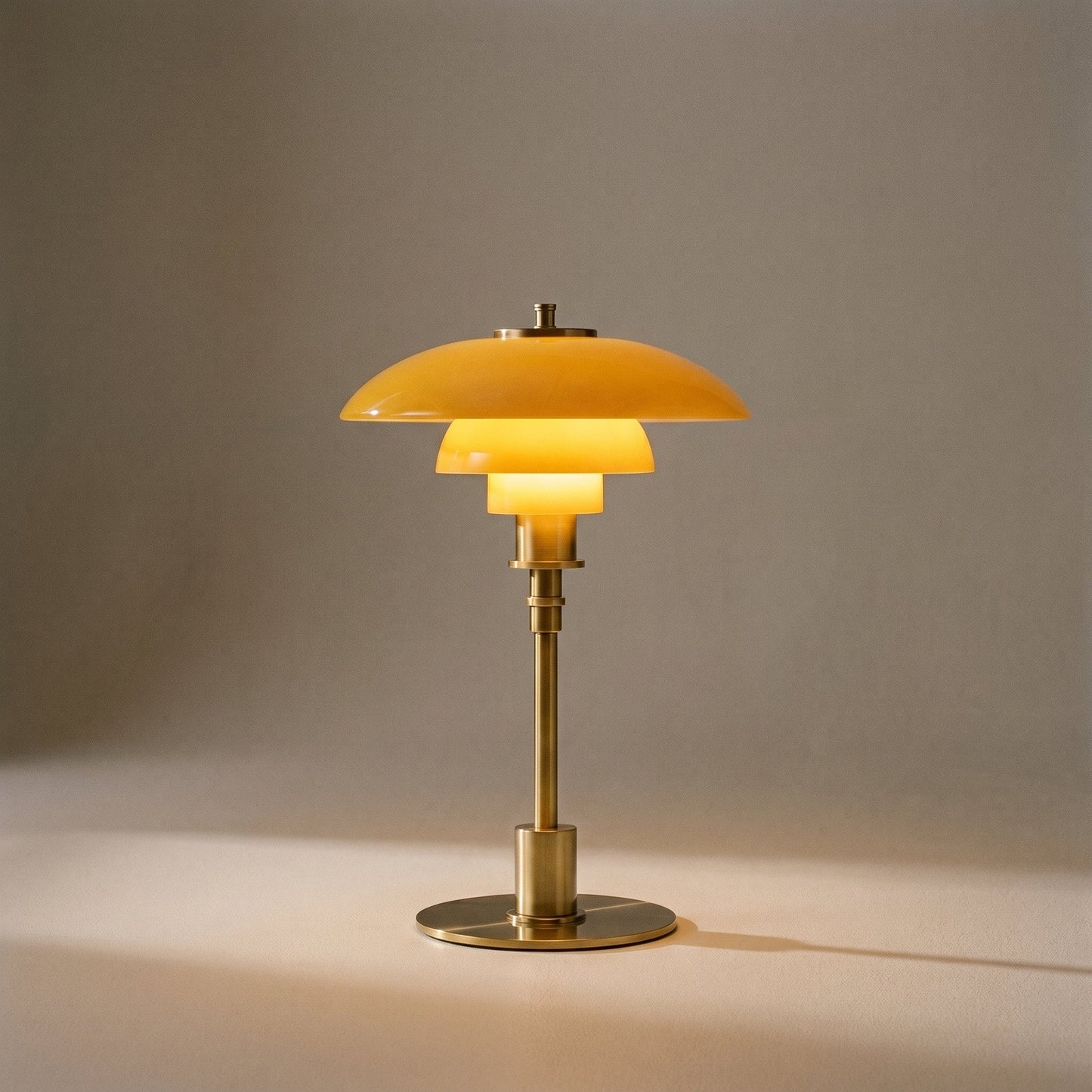 Tanskalainen Design-pöytävalaisin