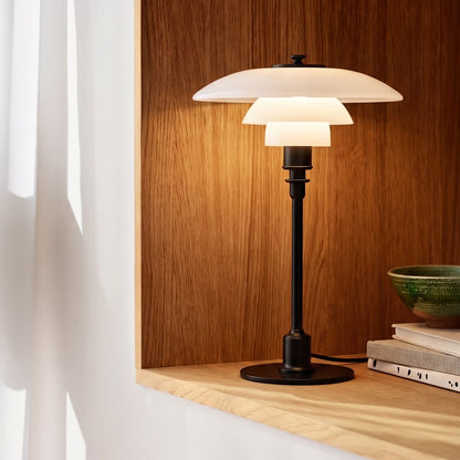 Tanskalainen Design-pöytävalaisin